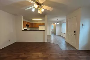 10745 Many Oaks Dr, Fort Worth, TX 76140 - Photo 2