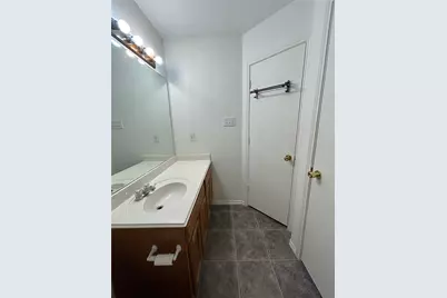 10745 Many Oaks Drive, Fort Worth, TX 76140 - Photo 16