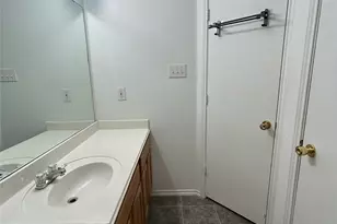 10745 Many Oaks Dr, Fort Worth, TX 76140 - Photo 16