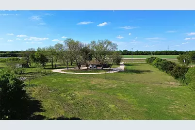 1542 W Reindeer, Lancaster, TX 75146 - Photo 14