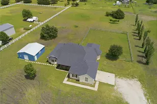 137 Judah Cir, Trenton, TX 75490 - Photo 2