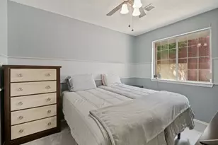 3335 Kelley Dr, Grand Prairie, TX 75052 - Photo 20