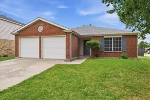 2457 Eagle Mountain Dr, Little Elm, TX 75068 - Photo 2