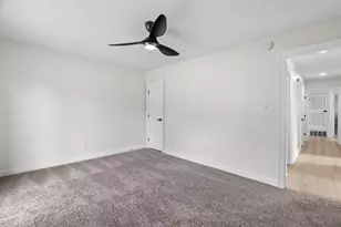 2404 Westwood Dr, Arlington, TX 76012 - Photo 26