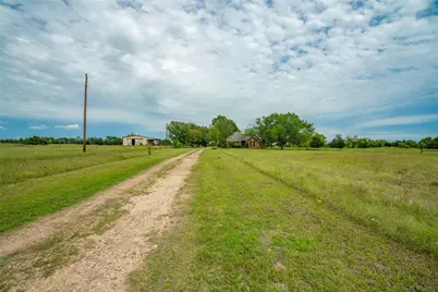 3677 County Road 4424, Commerce, TX 75428 - Photo 2