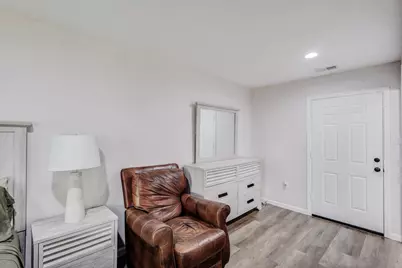 709 SW Dallas Street, Grand Prairie, TX 75051 - Photo 22