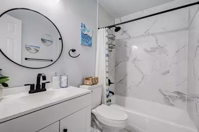 709 SW Dallas Street, Grand Prairie, TX 75051 - Photo 4