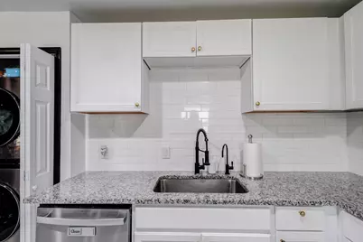 709 SW Dallas Street, Grand Prairie, TX 75051 - Photo 16