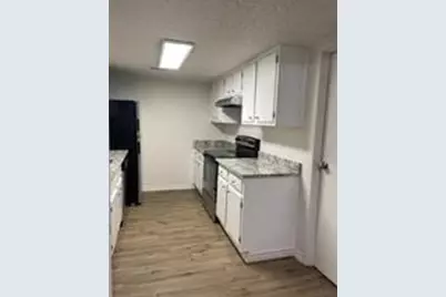 1505 W Pearl Street #15, Granbury, TX 76048 - Photo 2
