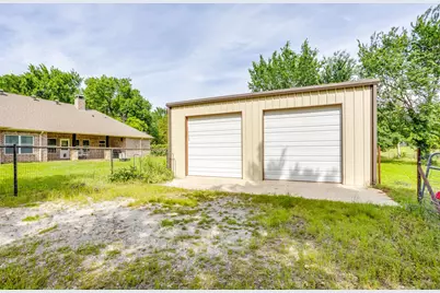 739 County Road 3696, Springtown, TX 76082 - Photo 36