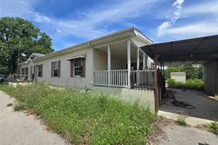 1331 Jay Bird Rd, Springtown, TX 76082 - Photo 2