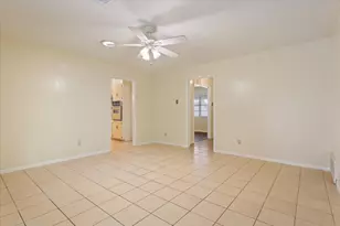 708 Wedgewood Dr, Woodway, TX 76712 - Photo 14