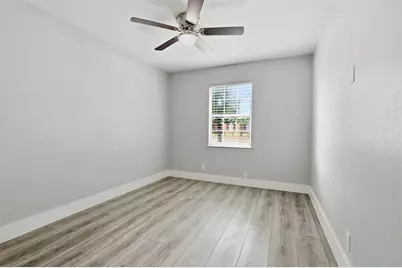 205 W Huitt Lane, Euless, TX 76040 - Photo 10