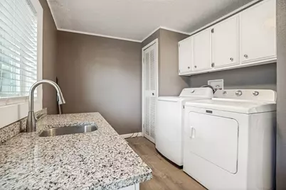 301 Darrell Road, Roanoke, TX 76262 - Photo 14