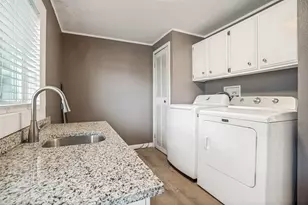 301 Darrell Rd, Roanoke, TX 76262 - Photo 14