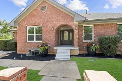1315 Hardage Lane, Colleyville, TX 76034 - Photo 2