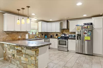 405 Granbury Court, Granbury, TX 76049 - Photo 6