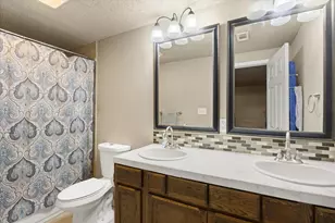 405 Granbury Ct, Granbury, TX 76049 - Photo 22