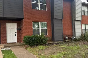 323 Towne House Ln, Richardson, TX 75081 - Photo 1