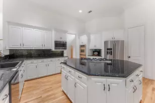 17 Woodcreek Ln, Frisco, TX 75034 - Photo 6