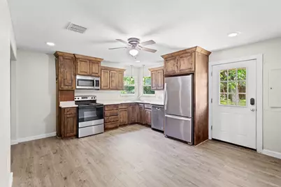 107 S Flower Lane, Chico, TX 76431 - Photo 10