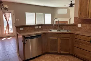 1233 McMahan Dr, Lewisville, TX 75077 - Photo 8