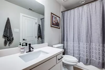 1262 N Prairie Avenue, Dallas, TX 75204 - Photo 20