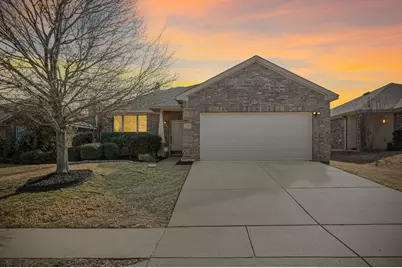 337 Turquoise Drive, Fort Worth, TX 76131 - Photo 2