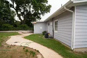 2136 Ridgeway St, Arlington, TX 76010 - Photo 30