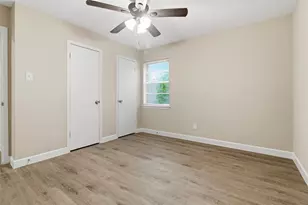2703 Oak Cliff Ln, Arlington, TX 76012 - Photo 18