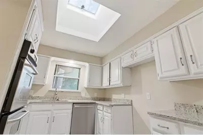 2703 Oak Cliff Lane, Arlington, TX 76012 - Photo 8