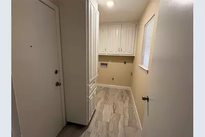 2703 Oak Cliff Lane, Arlington, TX 76012 - Photo 18