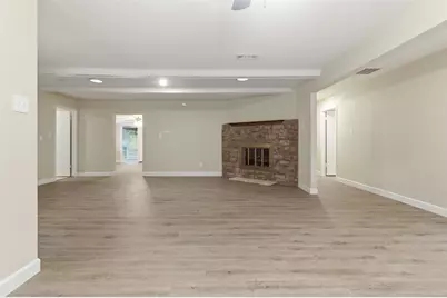 2703 Oak Cliff Lane, Arlington, TX 76012 - Photo 4