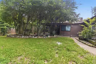 2703 Oak Cliff Ln, Arlington, TX 76012 - Photo 24