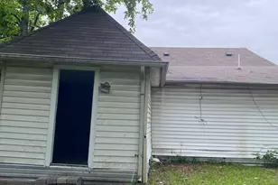 904 E College St, Terrell, TX 75160 - Photo 14