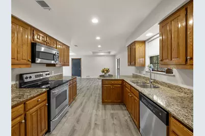 4100 Emerson Drive, Plano, TX 75093 - Photo 10