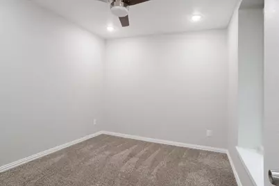 721 Maple Street, Bonham, TX 75418 - Photo 18