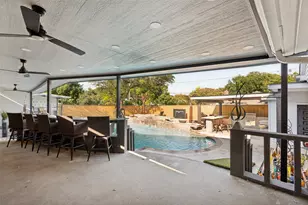 6566 Ridgeview Cir, Dallas, TX 75240 - Photo 32