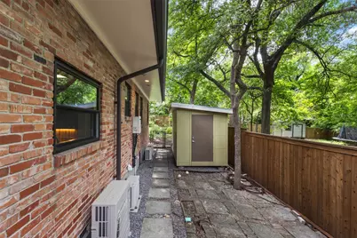 989 N Rustic Circle, Dallas, TX 75218 - Photo 40