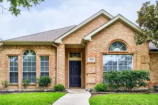1328 Colby Dr, Lewisville, TX 75067 - Photo 2
