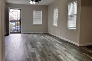 2839 E Overton Rd, Dallas, TX 75216 - Photo 10