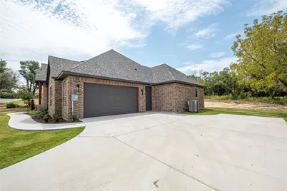 2009 Shady Creek Crossing, Azle, TX 76020 - Photo 4