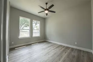 2009 Shady Crk Xing, Azle, TX 76020 - Photo 32
