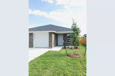 6011 Amelia Earhart Boulevard #B, Killeen, TX 76543 - Photo 1