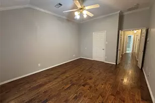 2921 Meadow Glen Dr, McKinney, TX 75072 - Photo 4