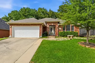 2921 Meadow Glen Dr, McKinney, TX 75072 - Photo 2