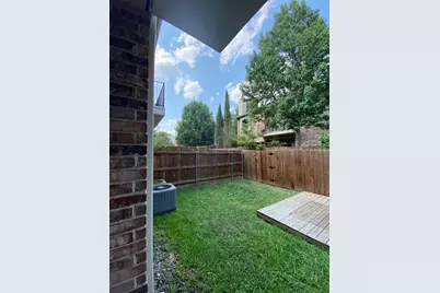 2222 Kirby Street, Dallas, TX 75204 - Photo 2