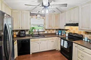 1301 Woodland Dr, Canton, TX 75103 - Photo 12