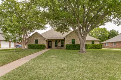 1913 Quail Run Drive, Corinth, TX 76208 - Photo 2