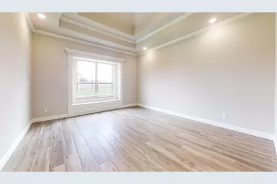 2025 Clive Drive, Granbury, TX 76048 - Photo 12
